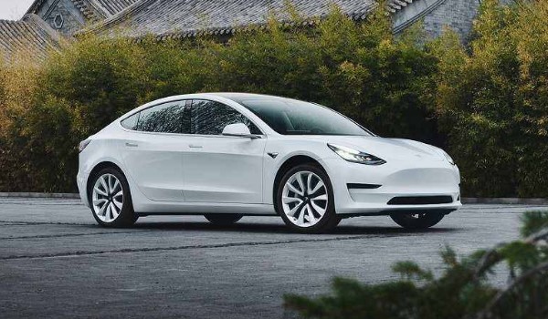 2020款特斯拉model3改款长续航后轮驱动版,工信部纯电续航里程668公里