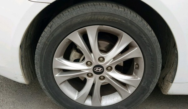 现代索纳塔轮胎型号 索纳塔轮胎尺寸(245/40 r19)