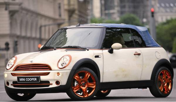 宝马minicooper报价多少钱 报价22.98万百公里油耗仅为5.5L