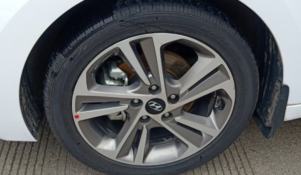 现代朗动轮胎型号 朗动轮胎型号多少(205/55 r16)