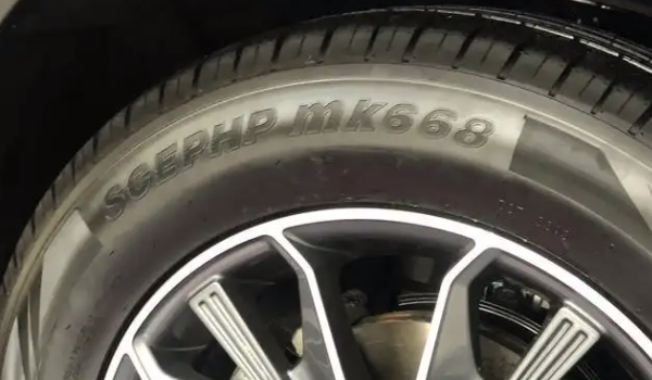 SWM斯威G01轮胎型号是什么 型号是225/65R17和225/60R18（不同配置轮胎型号不同）