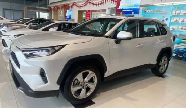 RAV4荣放的火花塞的选择 选择适合发动机的类型（售后更换）