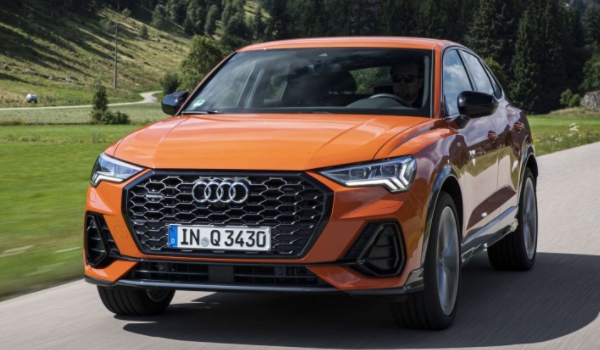 奥迪Q3 Sportback的玻璃水使用注意事项 注意对防冻液更换（保证使用）