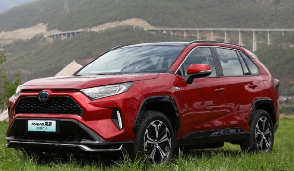 RAV4荣放的行驶耗油大吗 行驶油耗并不大（满足日常使用的相关要求）