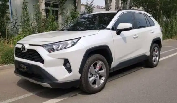 RAV4荣放的四驱是分时四驱吗 使用的不是分时四驱（适时四驱系统）