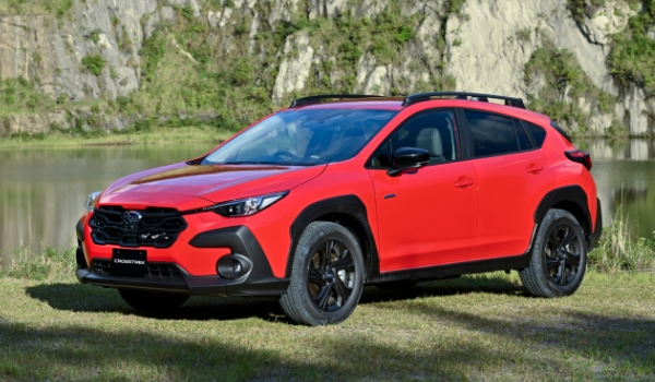 斯巴鲁CROSSTREK 旭豹的轮胎要保持多少的胎压 2.3~2.5（使用时需要注意）