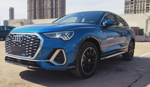 奥迪Q3 Sportback变速箱的平顺性怎么样 平顺性很不错（七档湿式双离合版本）