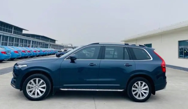 沃尔沃xc90的百公里油耗是多少升 百公里耗油量8升