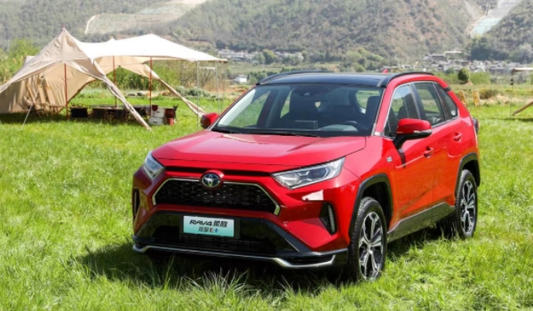 RAV4荣放的轮胎使用注意事项 注意胎压和磨损（保证安全使用）