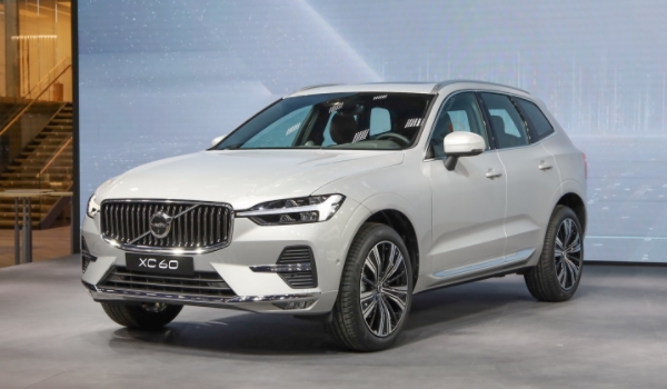 沃尔沃xc60报价 沃尔沃XC60的官方指导价在39.69-45.89万元之间