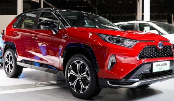 RAV4荣放的换机油的型号 更换全合成发动机机油（效果很不错）